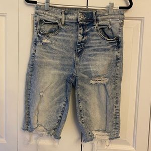 American Eagle Super Hi-Rise Biker/Bermuda Short